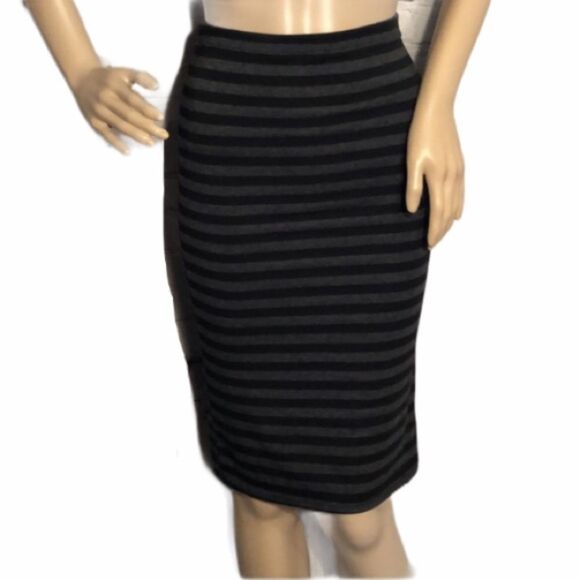 Rolla Coster Dresses & Skirts - Rolla Coster Striped Knee Length Tube Pencil Skirt or Dress Juniors M Bodycon